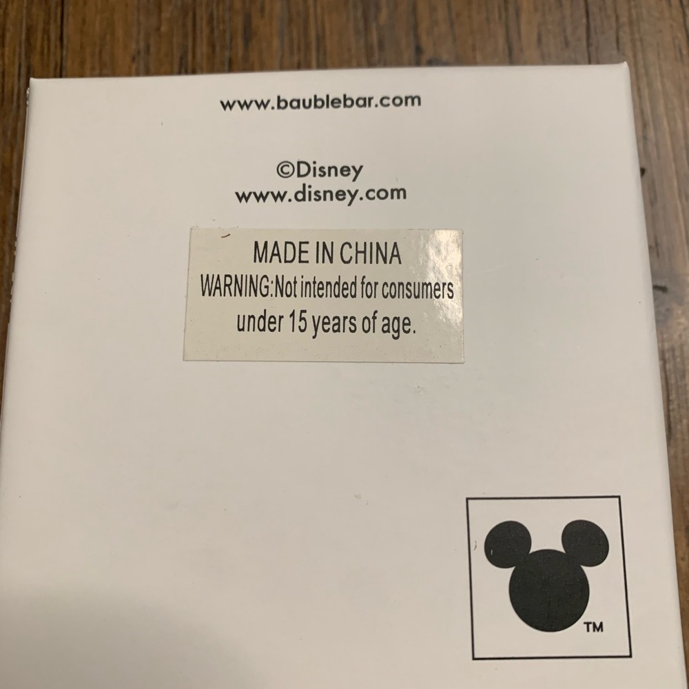 🎄Disney BaubleBar Chip and Dale Earrings - Picture 4 of 4